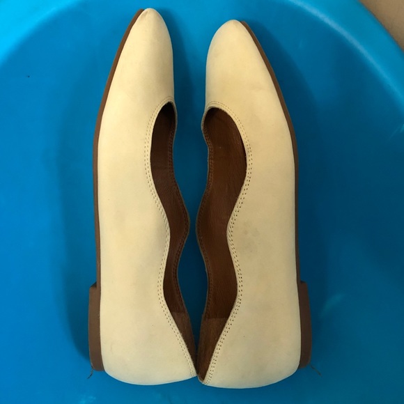 Scalloped Shoe - Picture 1 of 5